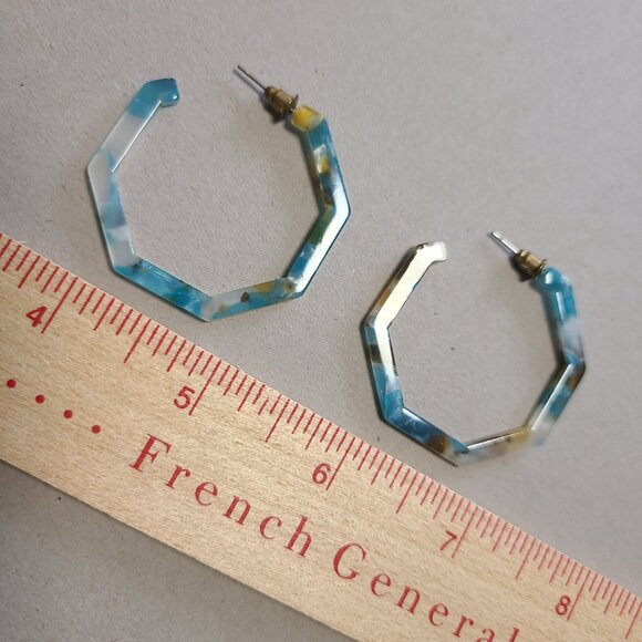 Acrylic Geo Earrings - Picture 2 of 3